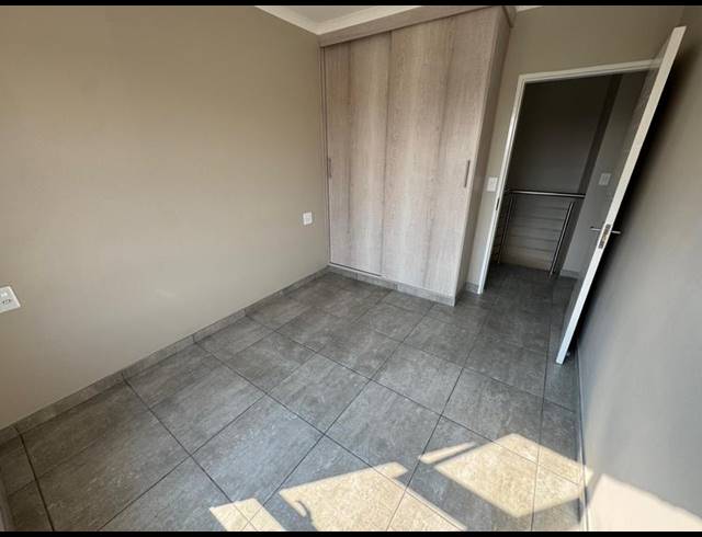 2 BEDROOM TOWNHOUSE FOR SALE IN GLEN MARAIS